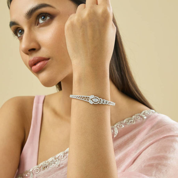 Elegant Silver Diamond Bangle with Leaf Motif – 925 Sterling Silver