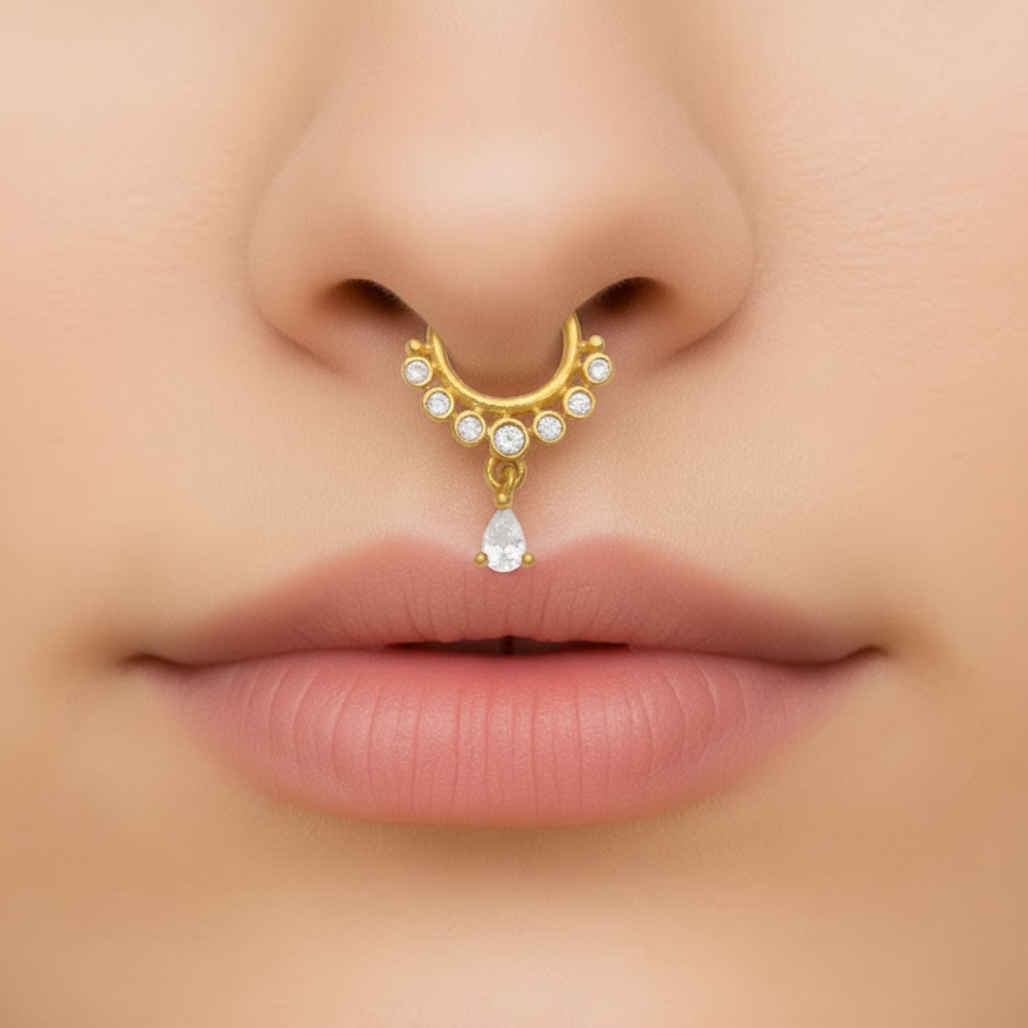 mooneye silver nose pin